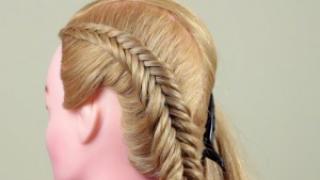 French braids.  French braid.  Photo on how to braid.  Step-by-step instructions and types of hairstyles.  Cute French side braid with four strands